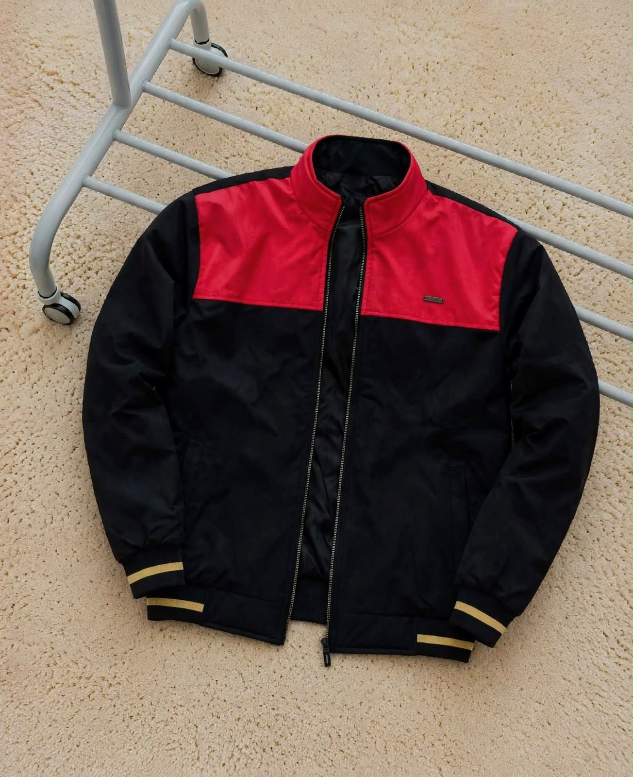 Jacket Black & Red